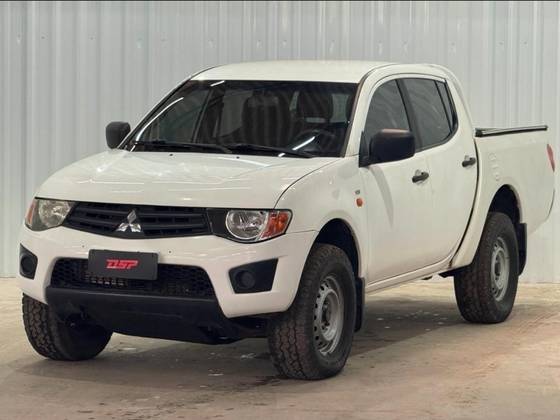 MITSUBISHI L200 TRITON 3.2 HPE 4X4 CD 16V TURBO INTERCOOLER DIESEL 4P AUTOMÁTICO MITSUBISHI L200 TRITON 3.2 HPE 4X4 CD 16V TURBO INTERCOOLER DIESEL 4P AUTOMÁTICO